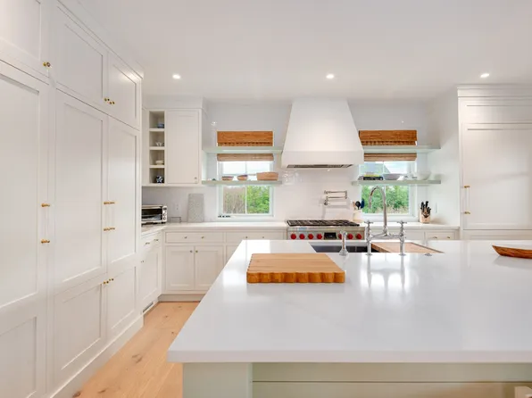 71R Fairgrounds Rd, Nantucket, MA 02554