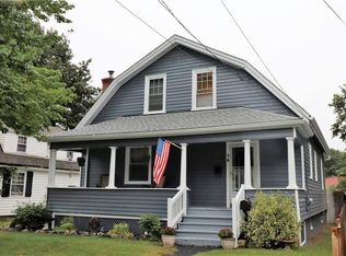 14 Coomer Ave, Warren, RI 02885