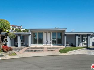 1975 Deermont Rd, Glendale, CA 91207