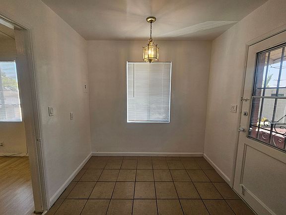 5th image of 1006 E Elk Ave #C