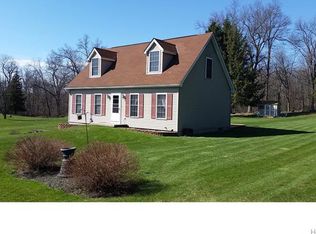44 Ferdls Rd, Walden, NY 12586