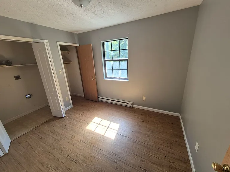 105 Williams St — Photo 9