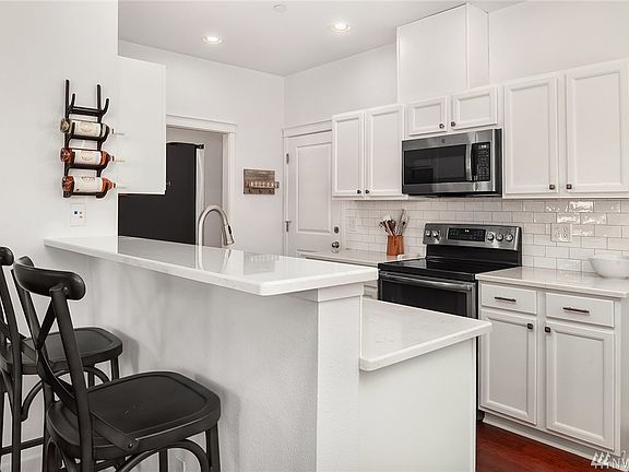 5th image of 2309 NE Natalie Way
