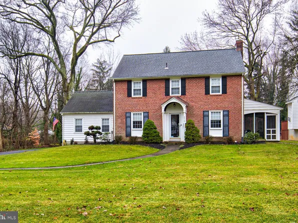 2012 Silverside Rd, Wilmington, DE 19810