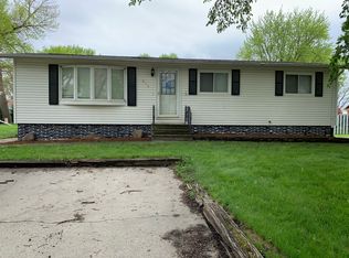 404 W Dunkerton St, Dunkerton, IA