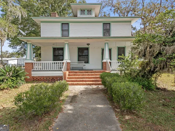 400 1st St, Folkston, GA 31537