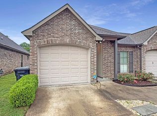 17958 Spring Creek Dr, Baton Rouge, LA 70817