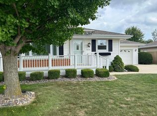 1415 N 10th St, Manitowoc, WI 54220