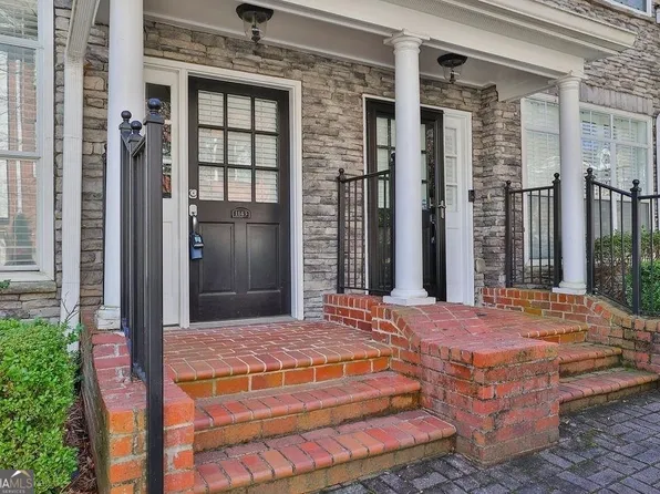 1143 Glenridge Pl, Sandy Springs, GA 30342
