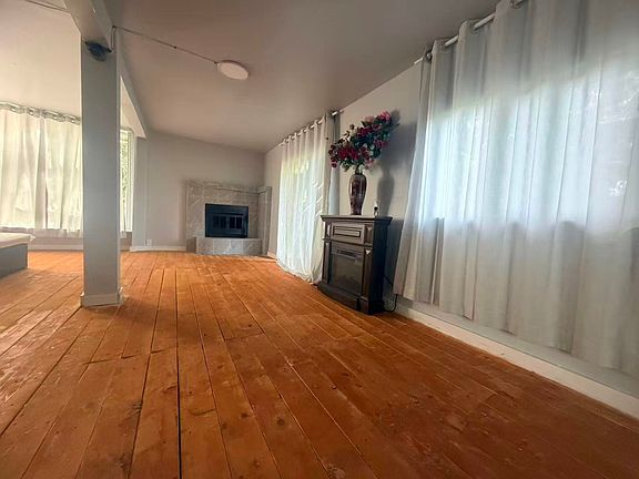 5th image of 35974 Hartley Rd