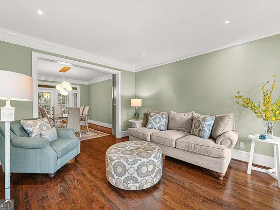 5th image of 406 Spring House Cv NE