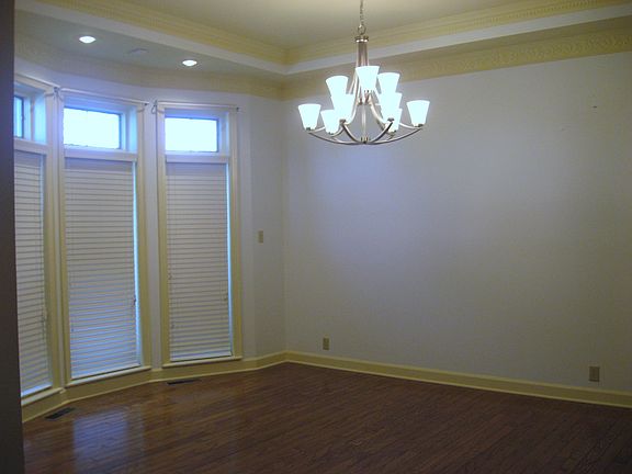 5th image of 1109 Wildwood Cv