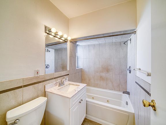 4th image of 112 Sunset Ave Floor 2