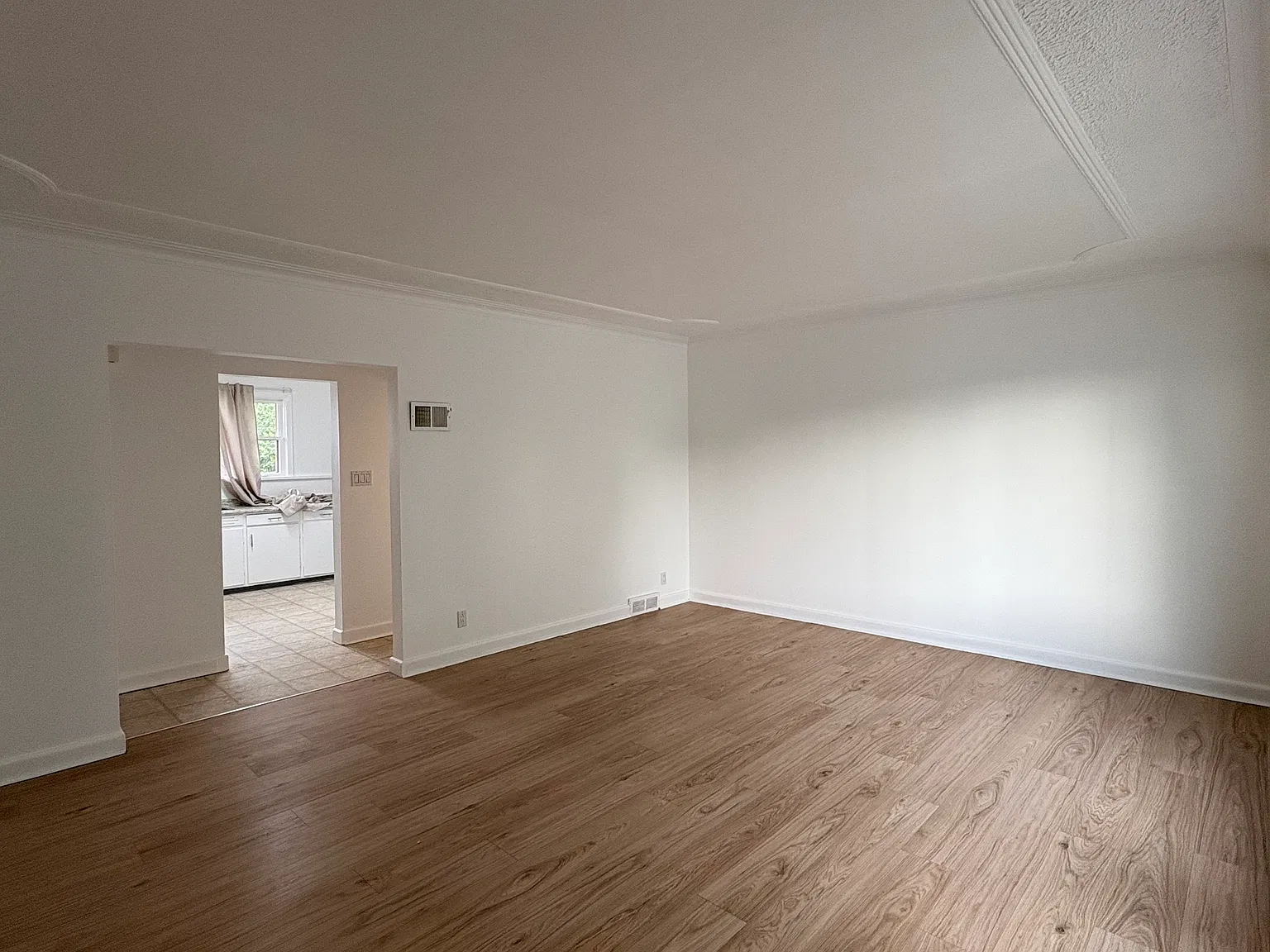 315 Matheson Avenue - 2 (upper) — Photo 3