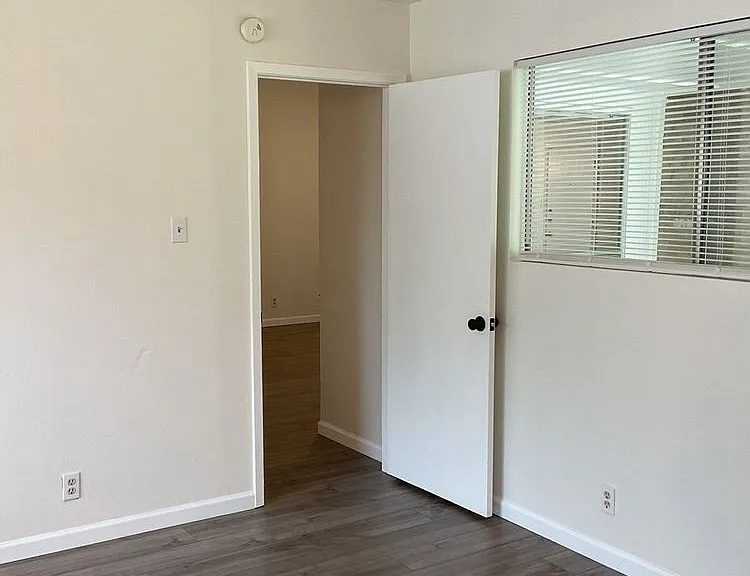 1208 Preswick Cir — Photo 10