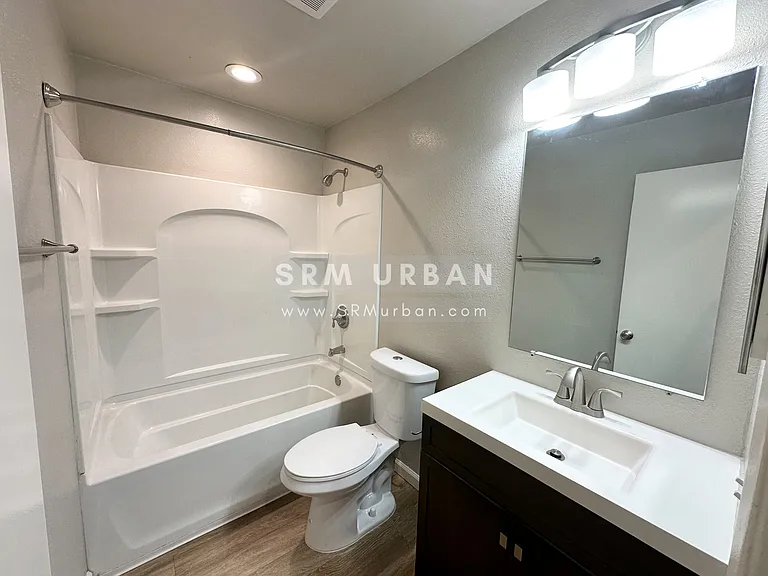 3362 C St #3 — Photo 8