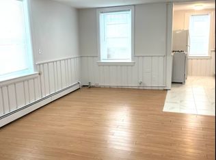 386 Brook St, Providence, RI 02906
