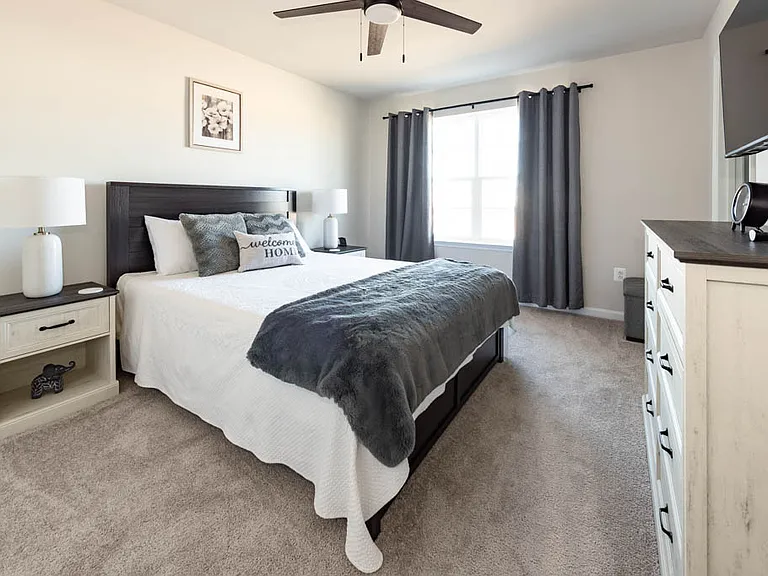 525 Seeback Dr — Photo 18