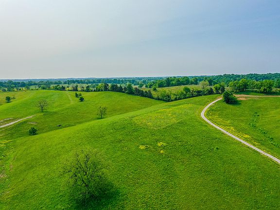4th image of 2021 Mill Creek Pike