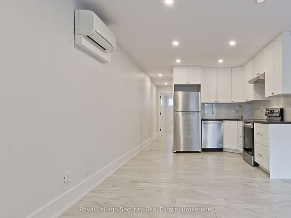 3rd image of 318 Boon Ave
