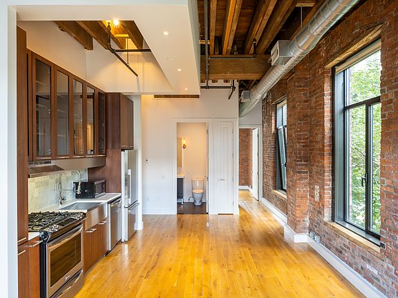 4th image of 139 N 10th St APT 5E