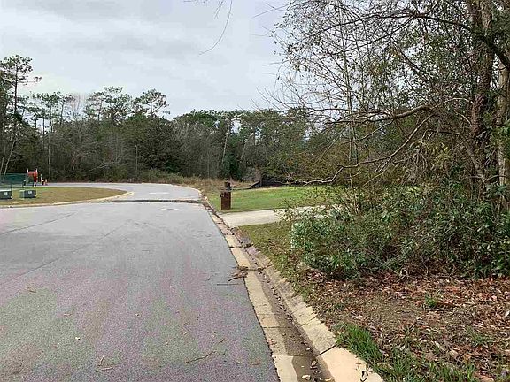 3rd image of 959 Fleming Cir