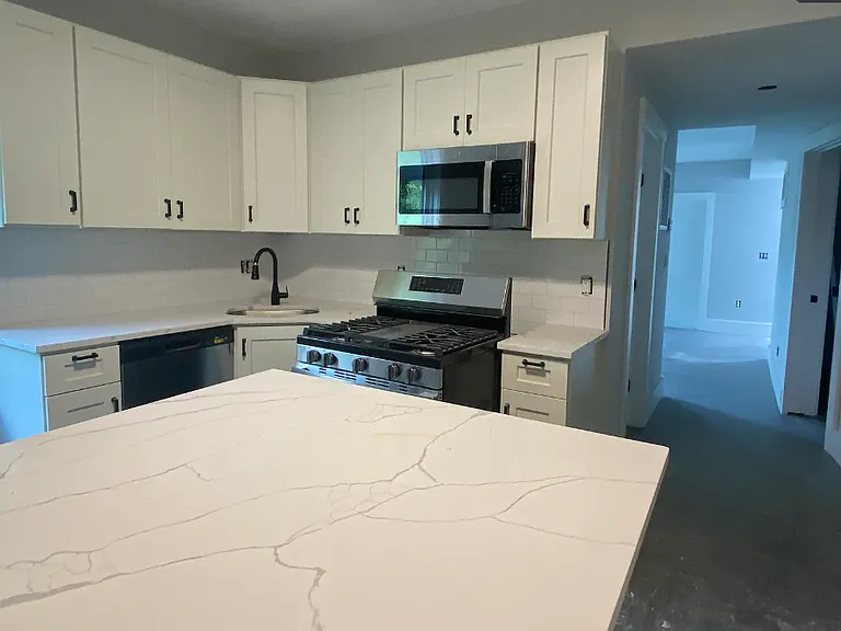 4 Cottage St #1 — Photo 1
