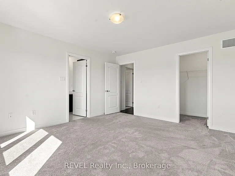 15 Peach St #15 — Photo 26