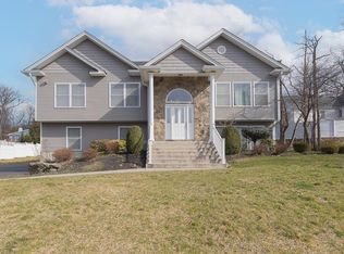 69 Heights Rd, Stony Pt, NY 10980