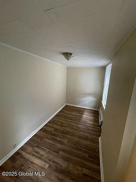 4th image of 574 Clinton Avenue