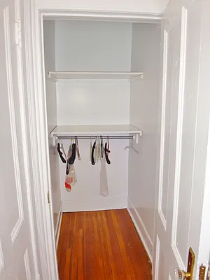 Rented by Julianna Realty Corp | media 14