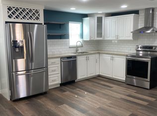 1809 Oriole Dr, League City, TX 77573