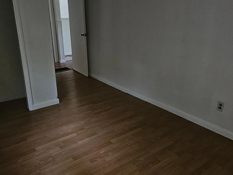 57 Walbrook Ave — Photo 10
