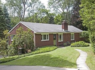 42 Newgate Rd, Pittsburgh, PA 15202