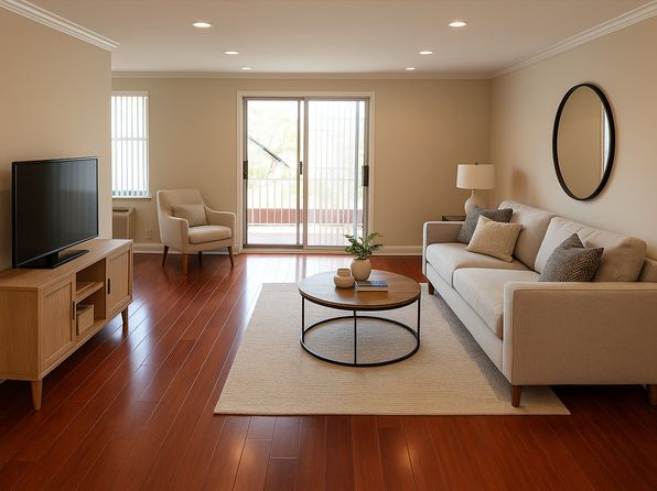 141 Great Neck Rd APT 5E