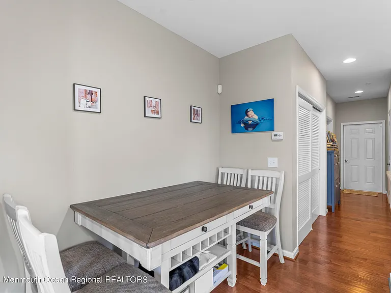 1 Kyle Dr — Photo 11