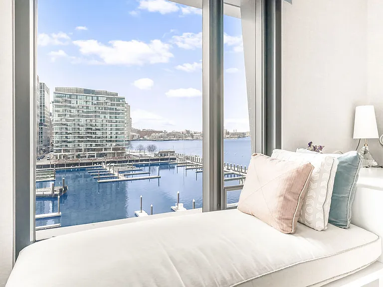 300 Pier 4 Blvd #7A — Photo 19