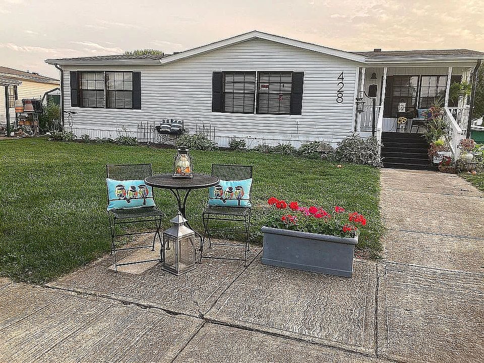 1st image of 428 Charlie Dr