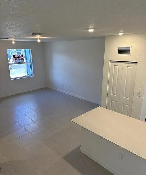 1154 SE 2nd St — Photo 7