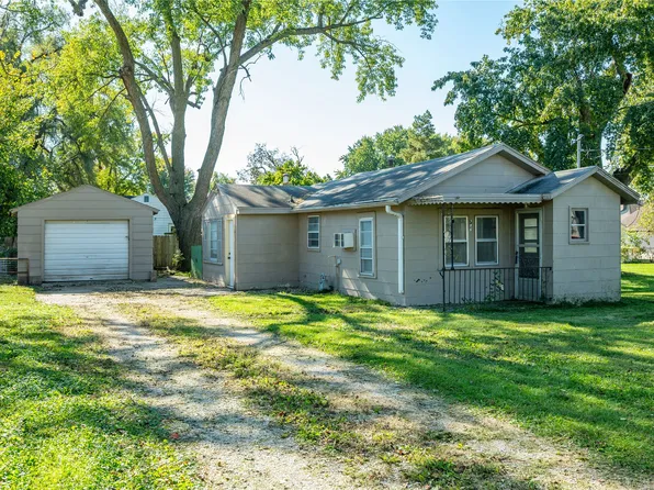 706 Marion St, Des Moines, IA 50315