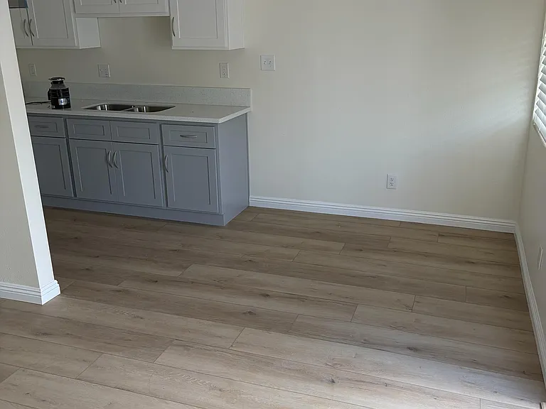 1516 N Stanton Pl #12 — Photo 3