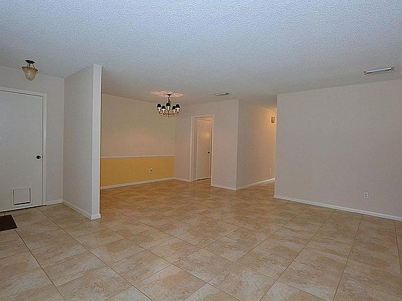 5th image of 14517 Misty Meadow Ln