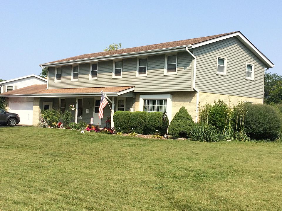 2nd image of 5338 Root River Dr