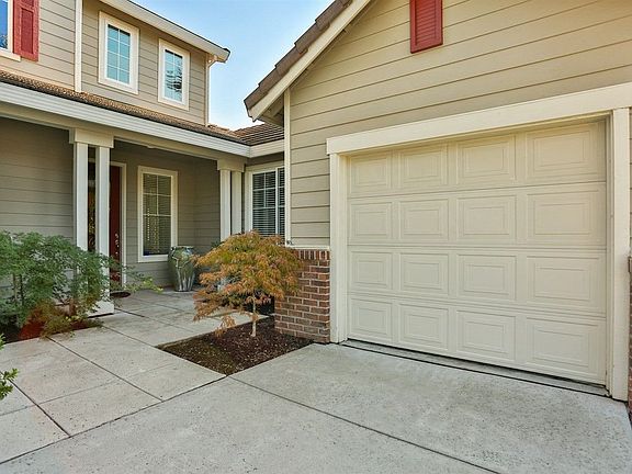 5th image of 1740 N Bend Dr