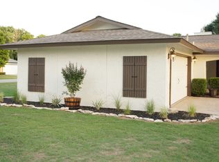 22110 W 12th St, Sand Springs, OK 74063