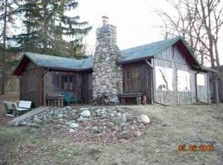 284 Shore View Dr, Chelsea, MI 48118