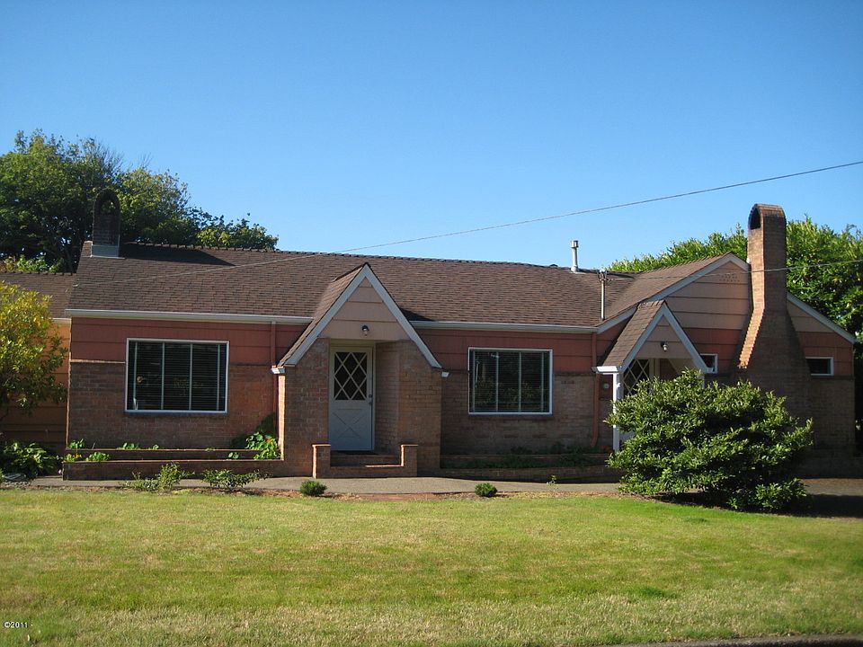 1st image of 150 NE San Bayo Cir