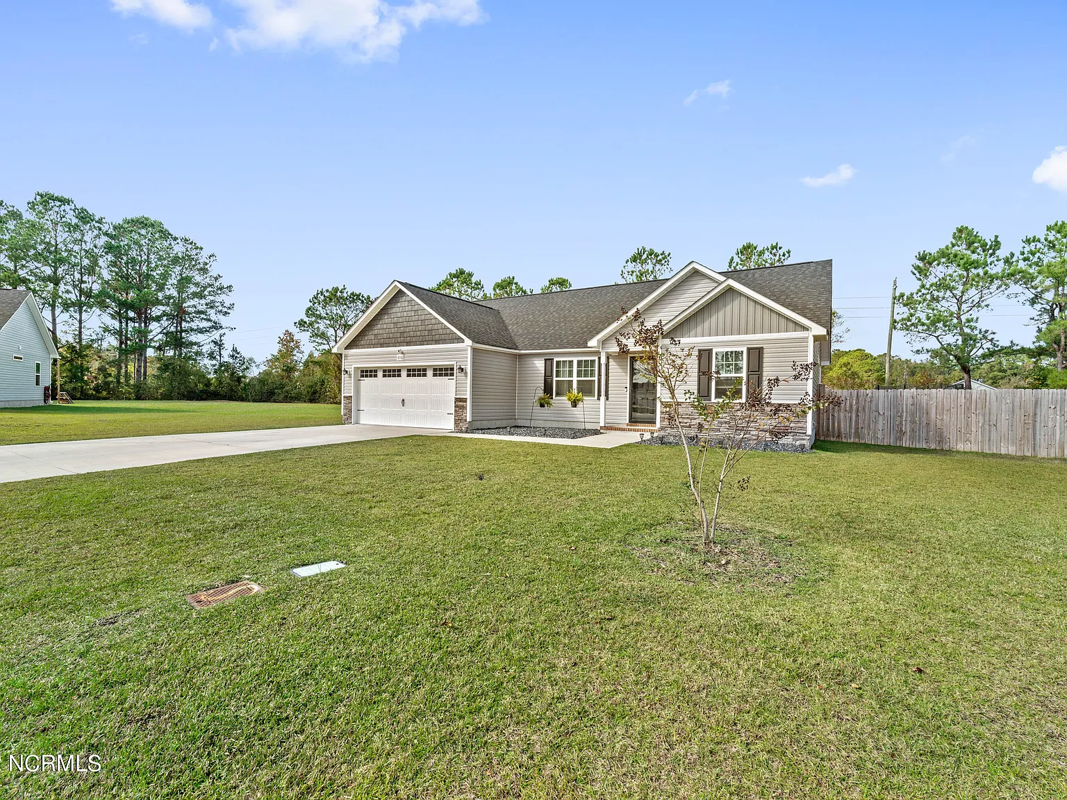 3 bed, 2.0 bath, 1280 sqft, $1,845 — Photo 4