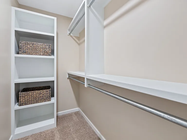 821 N Clara St — Photo 19