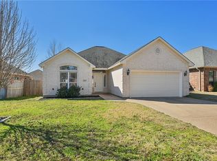 4006 Pomel Dr, College Station, TX 77845